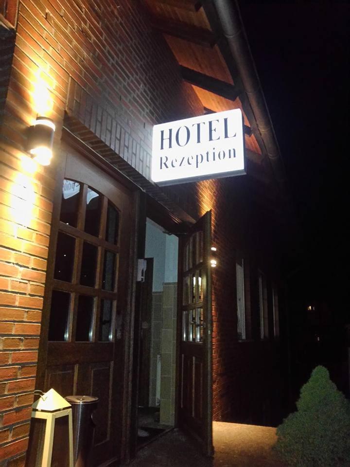 Hotellerie Gasthaus Schubert Гарбсен Экстерьер фото